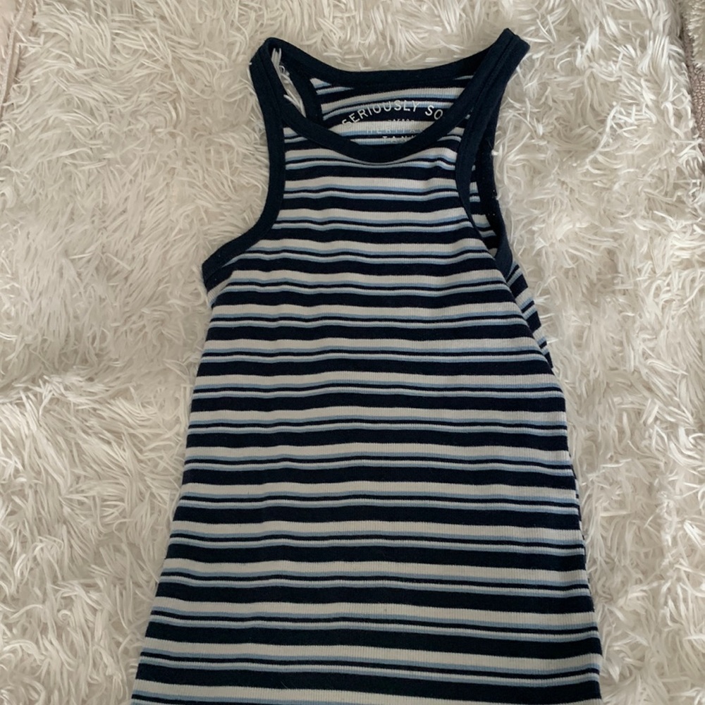 This is a stripped tank top from 2019- worn 3-5 times and good quality